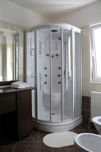 Port Saint Lucie Shower Installation